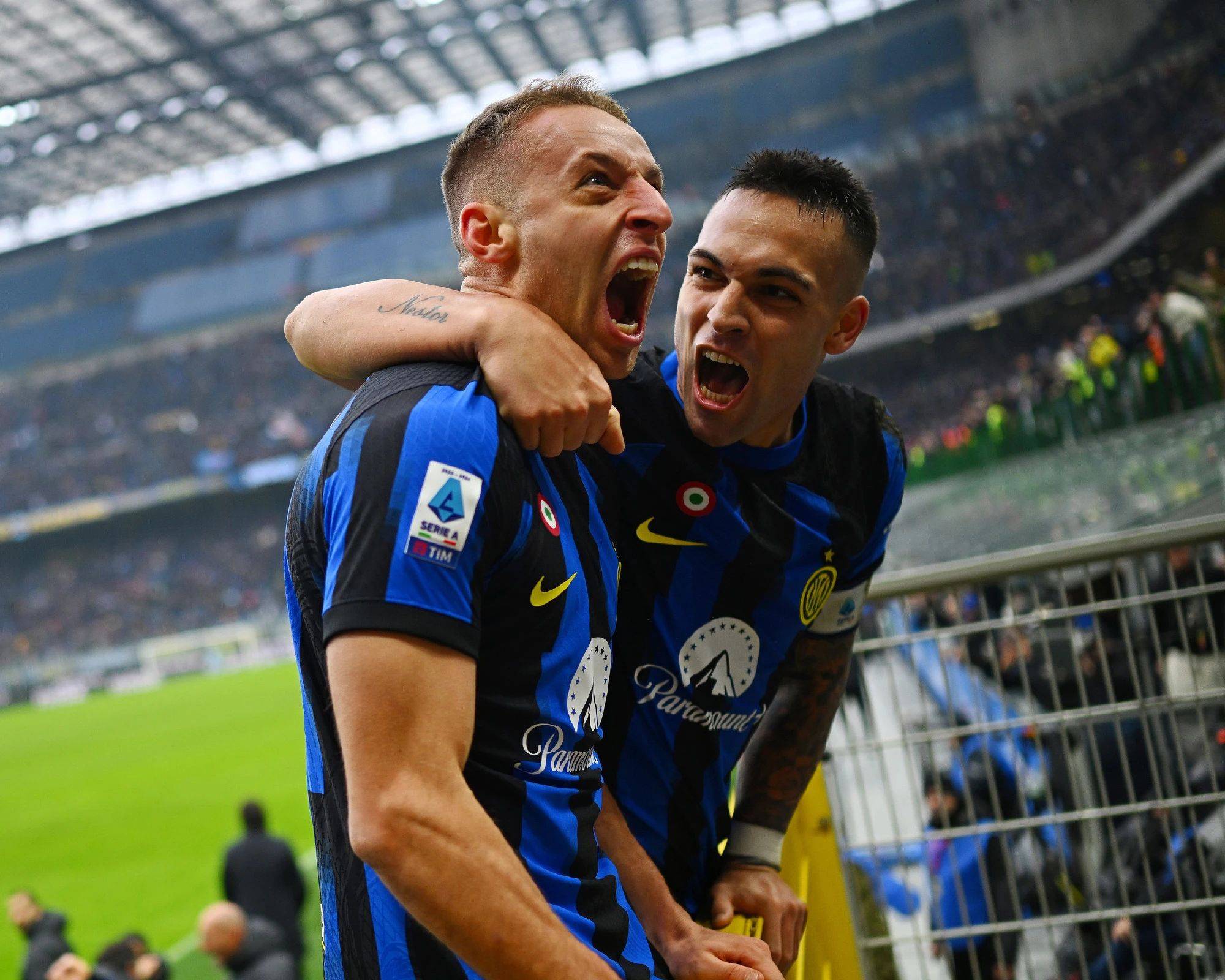 起赛场观众 起赛场观众