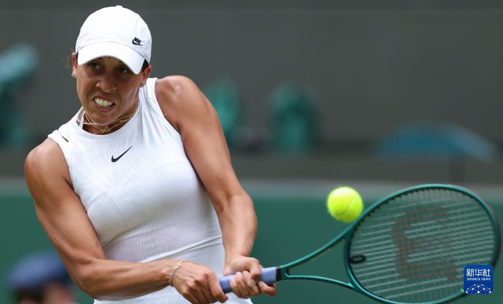 的中场球员 的中场球员