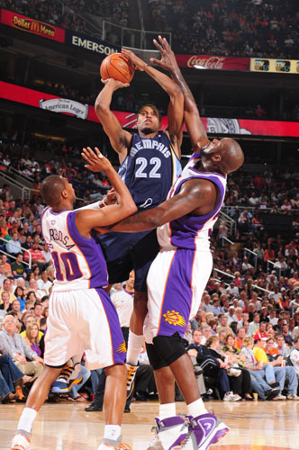 经历伤病与 经历伤病与